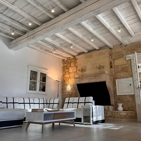 # Chateau Viticole Xvieme Avec Piscine Chauffee # 14 Personnes *