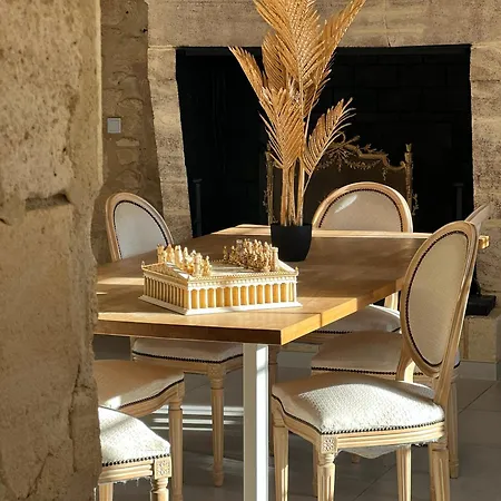 # Chateau Viticole Xvieme Avec Piscine Chauffee # 14 Personnes فيلة *
