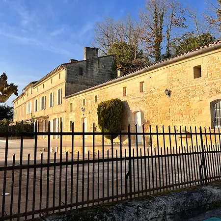 # Chateau Viticole Xvieme Avec Piscine Chauffee # 14 Personnes فيلة